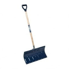 True Temper - Snow Shovels & Scrapers Type: Pusher Shovel Ergonomic Design: No - Exact Tooling