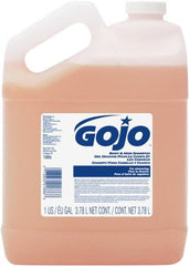 GOJO - 1 Gal Bottle Fresh Spring Hair & Body Wash - Exact Tooling
