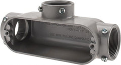 Cooper Crouse-Hinds - Form 5, T Body, 1-1/2" Trade, EMT, IMC, Rigid Aluminum Conduit Body - Rectangle, 8.45" OAL, 33.1 cc Capacity, Gray - Exact Tooling