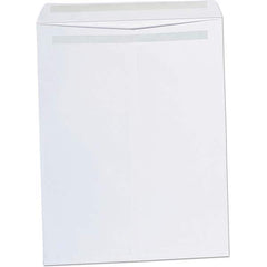UNIVERSAL - Mailers, Sheets & Envelopes Type: Catalog Envelope Style: Self Adhesive - Exact Tooling