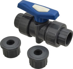 Simtech - 3/4" Pipe, Full Port, PVC True Union Design Ball Valve - Inline - Two Way Flow, FNPT x FNPT (with Socket Adapter) Ends, Tee Handle, 232 WOG - Exact Tooling