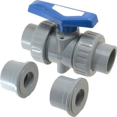 Simtech - 1-1/4" Pipe, Full Port, CPVC True Union Design Ball Valve - Inline - Two Way Flow, FNPT x FNPT (with Socket Adapter) Ends, Tee Handle, 232 WOG - Exact Tooling