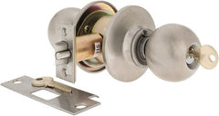 Yale - 1-3/8" Door Thickness, Stainless Steel Entrance Knob Lockset - 2-3/4" Back Set, 2 Cylinder - Exact Tooling
