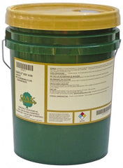 Oak Signature - Oakflo DSY 4100, 5 Gal Pail Grinding Fluid - Synthetic, For Machining - Exact Tooling
