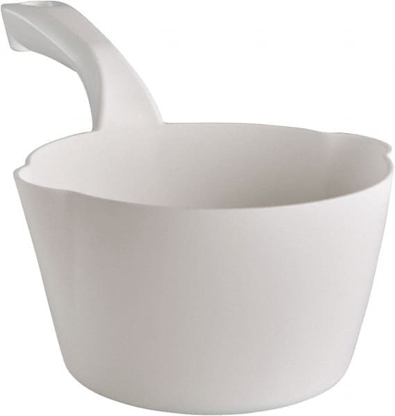 Remco - 32 oz White Polypropylene Round Bottom Scoop - 6.8" Wide x 5.3" Deep Bowl, 5-1/2" Handle Length, 11.6" OAL - Exact Tooling