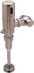Zurn - 3/4" Spud Coupling, 1" Pipe, Urinal Automatic Flush Valve - Single Flush, 0.125 Gal per Flush, Chrome Cover, Powered by 4 AA Batteries - Exact Tooling