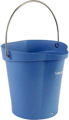 Vikan - 1-1/2 Gal, Polypropylene Round Blue Single Pail with Pour Spout - Handle Included - Exact Tooling