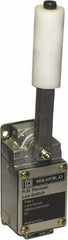 Square D - DPST, 2NO, 600 Volt, Screw Terminal, Rotary Spring Return Actuator, General Purpose Limit Switch - 1, 2, 4, 12, 13 NEMA Rating, IP67 IPR Rating - Exact Tooling