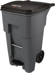 Rubbermaid - 65 Gal Gray Rectangle Trash Can - Plastic, None Graphic, 44.74" High x 25.33" Wide, Lid Included - Exact Tooling