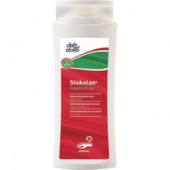 SC Johnson Professional - 250 mL Moisturizing Lotion - Comes in Bottle, Pleasant Fragrance - Exact Tooling