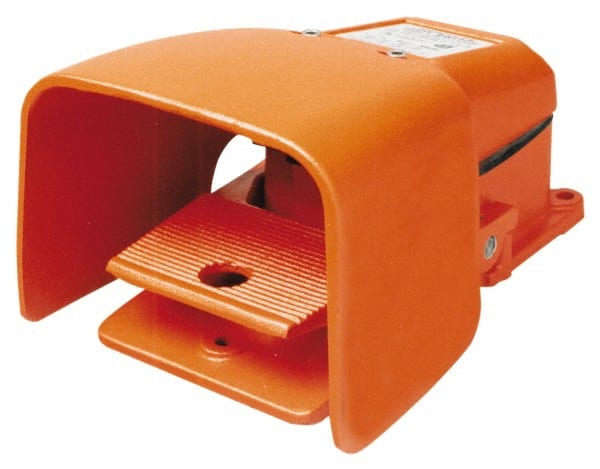 LINEMASTER - 1 Treadle, 20 Amp, 1 hp, Maintained (MA), DPDT, Electric Foot Switch - 13, 2 & 4 NEMA Rated, IP56, Cast Iron, 9" Long x 5.88" Wide x 4-1/2" High - Exact Tooling
