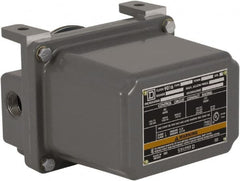 Square D - 7 and 9 NEMA Rated, DPDT, 0.2 to 10 psi, Vacuum Switch Pressure and Level Switch - Adjustable Pressure, 120 VAC, 125 VDC, 240 VAC, 250 VDC, Screw Terminal - Exact Tooling