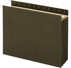 UNIVERSAL - 8-1/2 x 11", Letter Size, Standard Green, Hanging File Folders with Box Bottom - 11 Point Stock - Exact Tooling