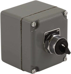 Schneider Electric - 1 Operator, Pushbutton Control Station - Start (Legend), Momentary Switch, NO/NC Contact, NEMA 1, 13, 3, 4 - Exact Tooling