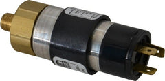 United Electric Controls - 1,500 Max psi, Compact Cylindral Pressure Switch - 1/8 Thread - Exact Tooling