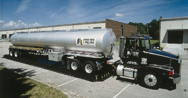 UltraTech - 5,610 Gal Polyethylene High Wall Berm - 1' High x 15' Wide x 50" Long - Exact Tooling