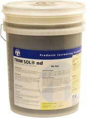 Master Fluid Solutions - Trim SOL nd, 5 Gal Pail Cutting & Grinding Fluid - Water Soluble, For Cutting, Grinding - Exact Tooling