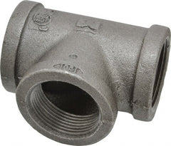 B&K Mueller - Size 1-1/4", Class 150, Malleable Iron Black Pipe Tee - 150 psi, Threaded End Connection - Exact Tooling