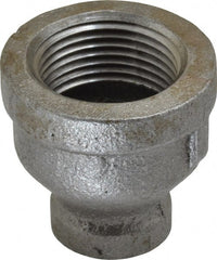B&K Mueller - Size 3/4 x 1/4", Class 150, Malleable Iron Black Pipe Reducing Coupling - 150 psi, Threaded End Connection - Exact Tooling
