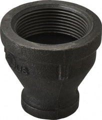 B&K Mueller - Size 1-1/2 x 3/4", Class 150, Malleable Iron Black Pipe Reducing Coupling - 150 psi, Threaded End Connection - Exact Tooling