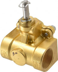 Parker - 1-1/4" Port, Two Way, Piloted Diaphragm, Brass Solenoid Valve - Normally Closed, 150 Max PSI, NBR Seal - Exact Tooling