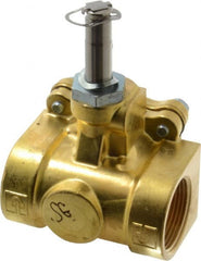 Parker - 1-1/4" Port, Two Way, Piloted Diaphragm, Brass Solenoid Valve - Normally Closed, 125 Max PSI, NBR Seal - Exact Tooling