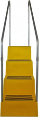 Diversified Plastics - 4 Steps, 6' 1-1/2"' High, Polypropylene Step Stand - 500 Lb Load Capacity, 22" Base Width - Exact Tooling