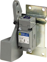 Square D - SPST, NC, 250 VDC, 600 VAC, Screw Terminal, Rotary Head Actuator, General Purpose Limit Switch - 1, 2, 4, 6, 12, 13, 6P NEMA Rating, Front Mount/Rear Mount - Exact Tooling