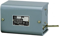 Square D - 1 NEMA Rated, DPST-DB, Float Switch Pressure and Level Switch - 575 VAC, Line-Load-Load-Line Terminal - Exact Tooling
