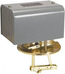 Square D - 1 NEMA Rated, DPST-DB, Float Switch Pressure and Level Switch - 575 VAC, Line-Load-Load-Line Terminal - Exact Tooling