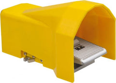 PRO-SOURCE - 1/4" NPT Manual Mechanical Valve - 5-Way, 2 Position, Foot Pedal/Manual with I Guard, 0.65 CV Rate & 127.98 Max psi - Exact Tooling