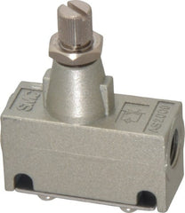 SMC PNEUMATICS - 1/8" Male NPT x 1/8" Female NPT Flow & Speed Control Valve - Inline Type - Exact Tooling