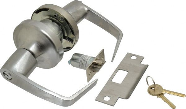 Yale - Light/Medium Duty Entrance Lever Lockset - 2-3/4" Back Set, Key in Lever Cylinder, Satin Chrome Finish - Exact Tooling