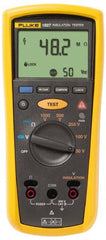 Fluke - Backlight Display, 10,000 Megohm Electrical Insulation Resistance Tester & Megohmmeter - 1,000 VDC Max Test Voltage, Powered by AA Battery - Exact Tooling